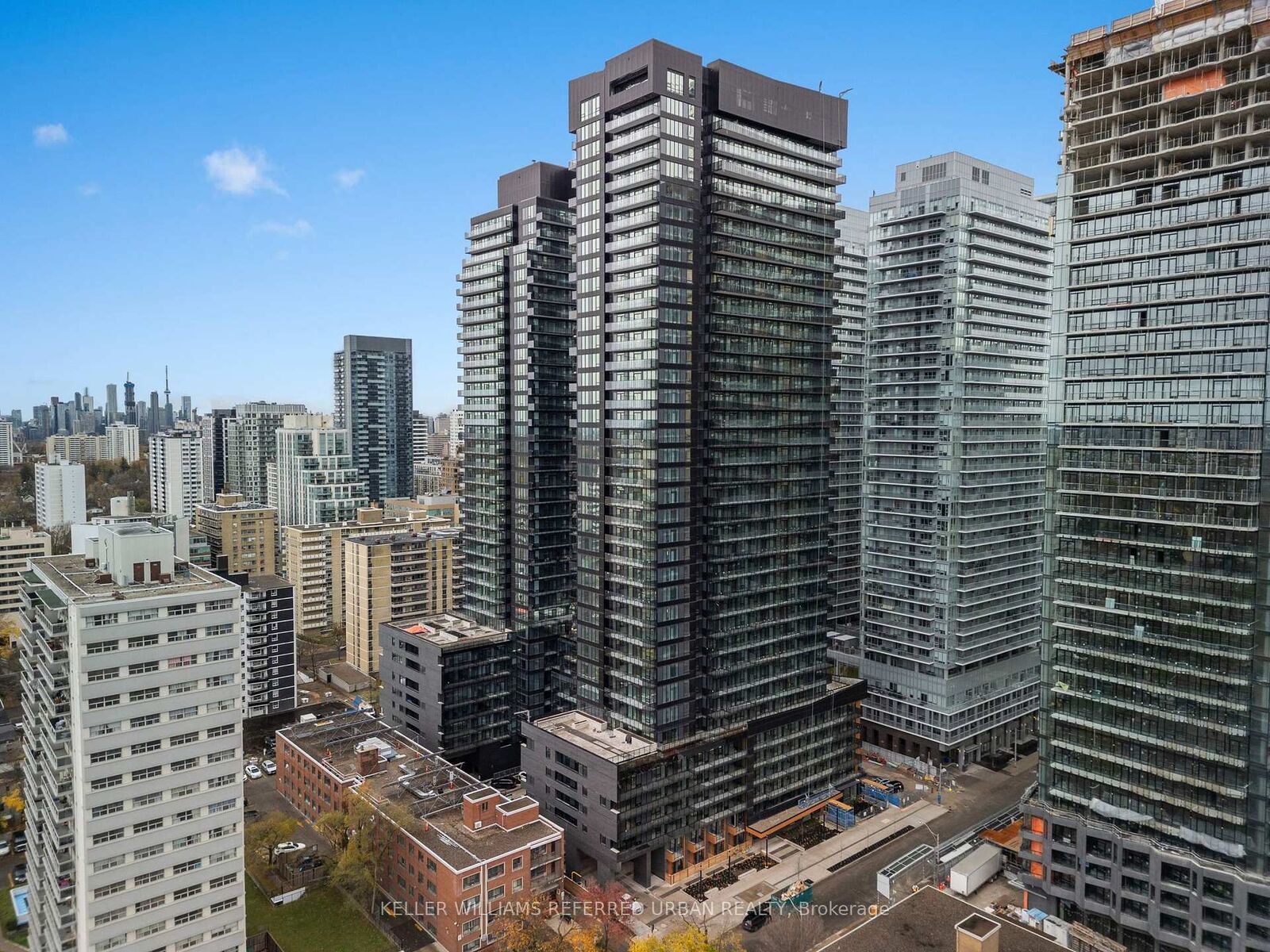 Property Photo:  117 Broadway Avenue 318  ON M4P 1V3 