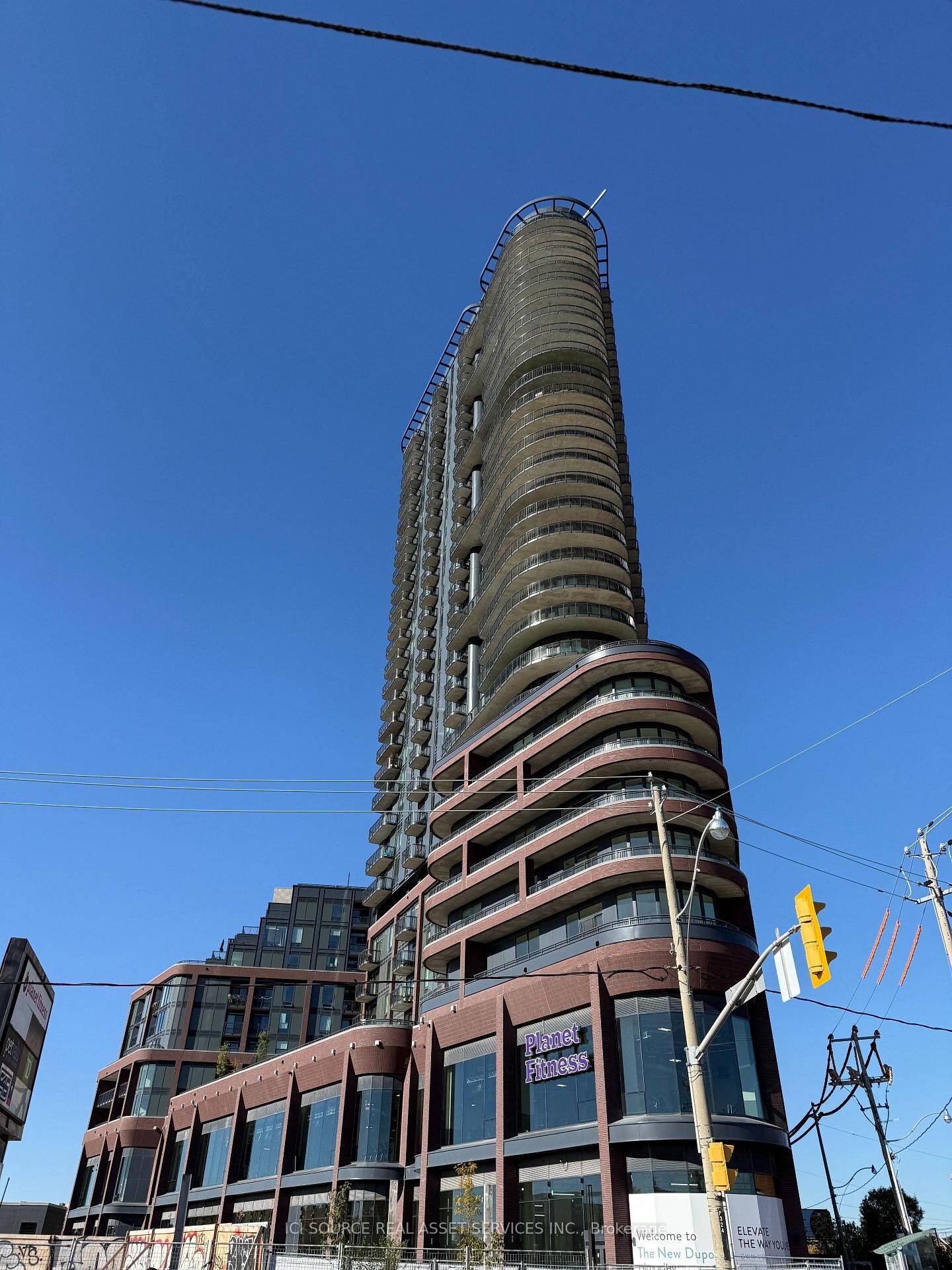 Property Photo:  1185 Dupont Street 1701  ON M6H 0G5 