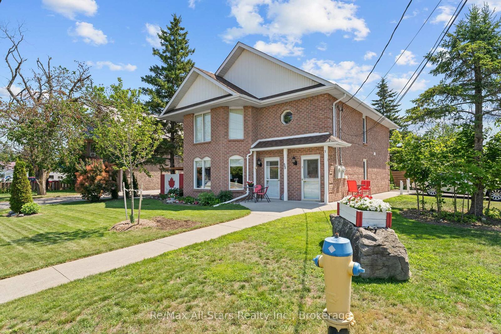 Property Photo: 53 Helen Street ON K0M 1A0