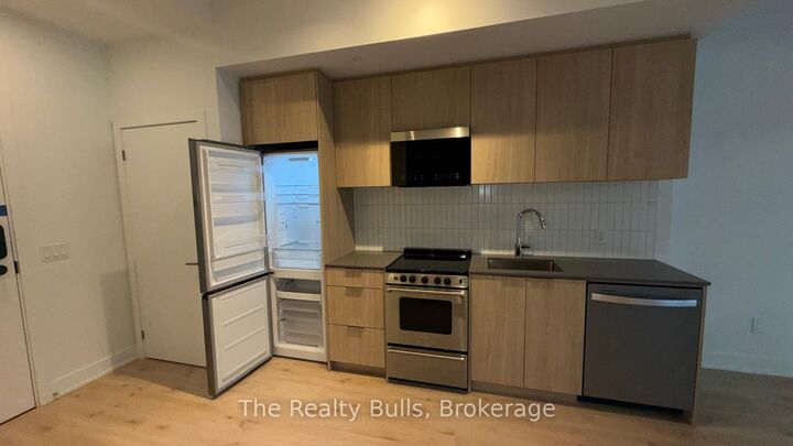 Property Photo:  3008 William Cutmore Boulevard 109  ON L6H 8A4 