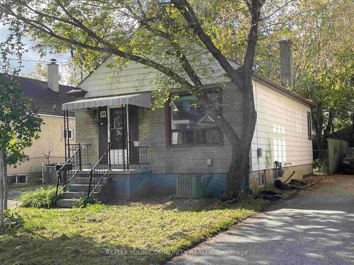 Property Photo:  74 Sixteenth Street  ON M8V 3K1 