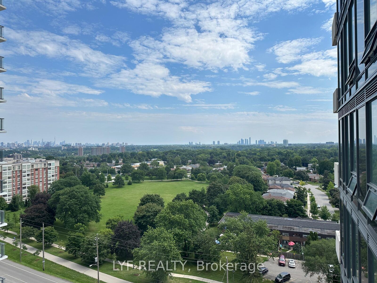 Property Photo:  4010 Eglinton Avenue W 1207  ON M9A 0G5 