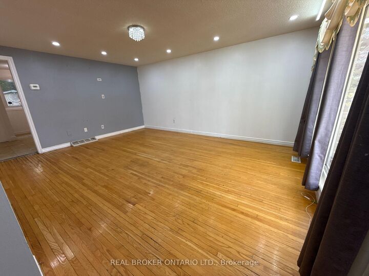 Property Photo:  535 Elgin Street N Main  ON N1R 6A2 