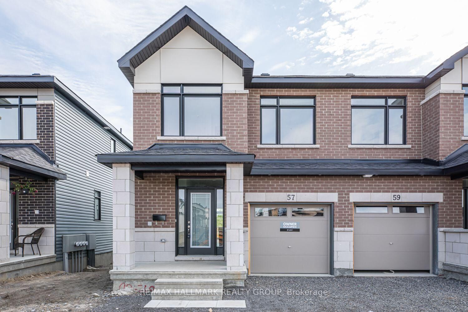 Property Photo: 57 Nettle Crescent ON K1T 0W9