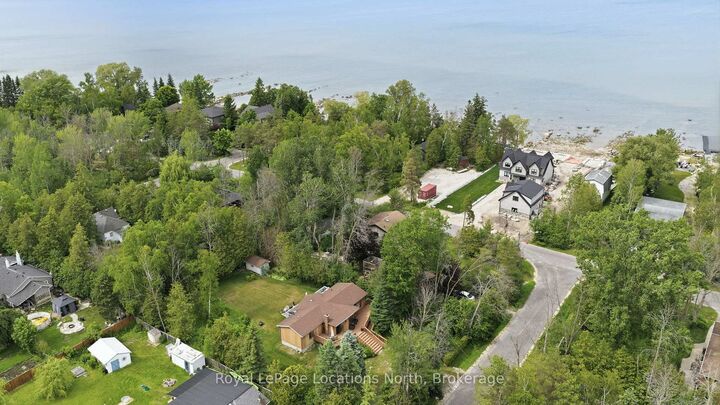 Property Photo:  27 York Street  ON L9Y 3Z1 