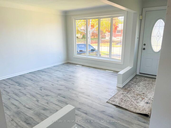 Property Photo:  77 Dudhope Avenue  ON N1R 4T6 