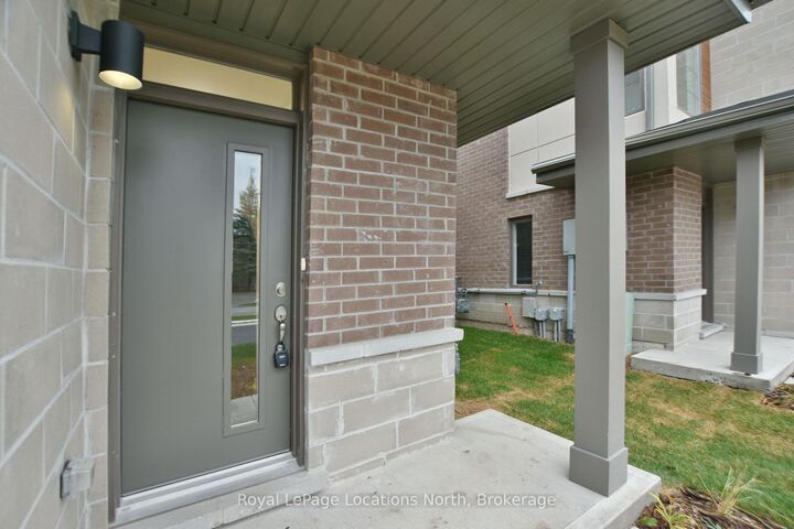 Property Photo:  35 Dawson Drive 5  ON L9Y 2L8 
