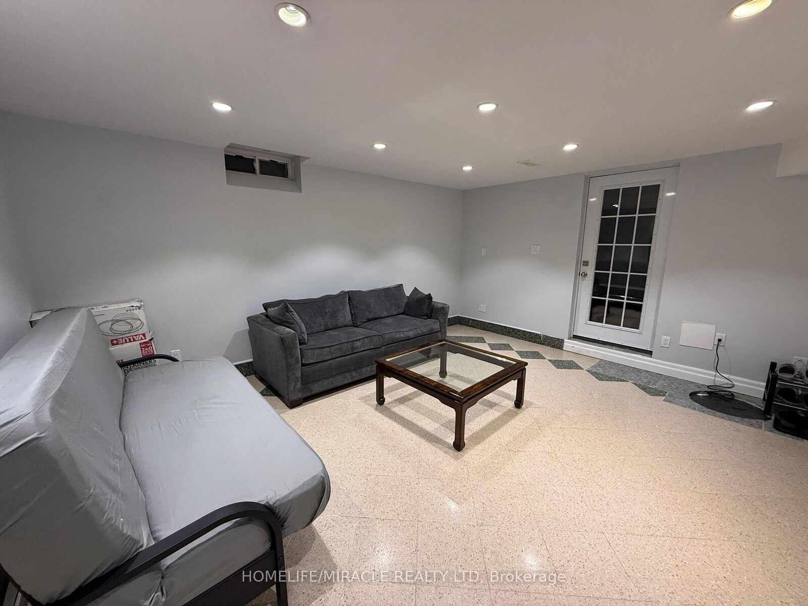 Property Photo:  22 Aspenwood Trail  ON L7C 1B7 
