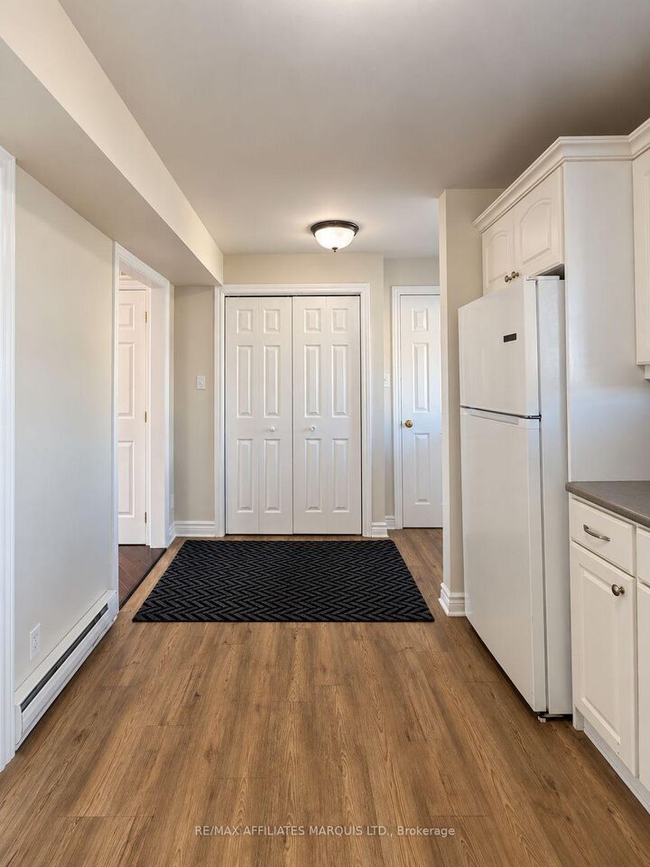 Property Photo:  7 Park Street  ON K6H 1K1 