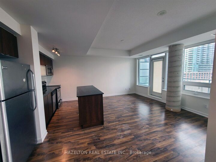 Property Photo:  55 East Liberty Street 811  ON M6K 3R6 