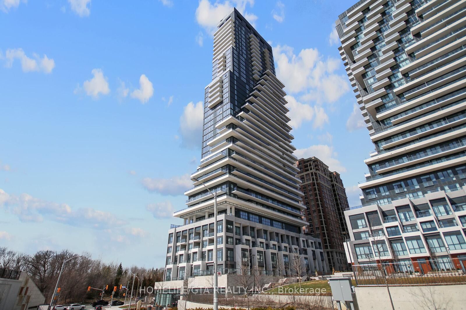 Property Photo: 10 Inn On The Park Drive 307 ON M3C 0P9