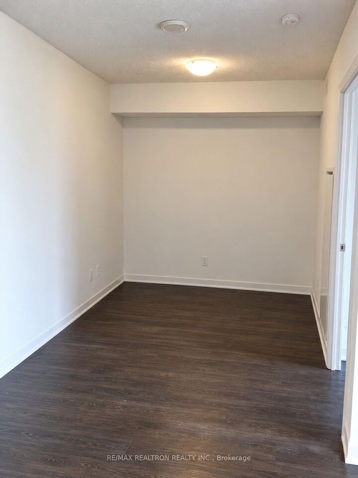 Property Photo:  5162 Yonge Street 701  ON M2N 0E9 