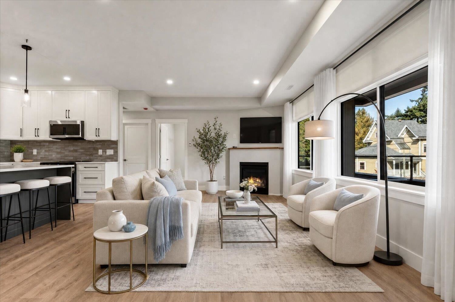 Property Photo: 210 Park Street 304 BC V0X 1L0