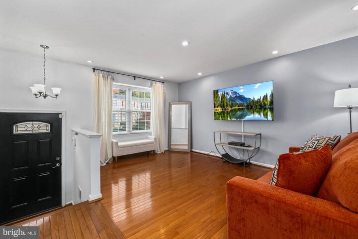 Property Photo:  3008 Antrim Circle  VA 22026 