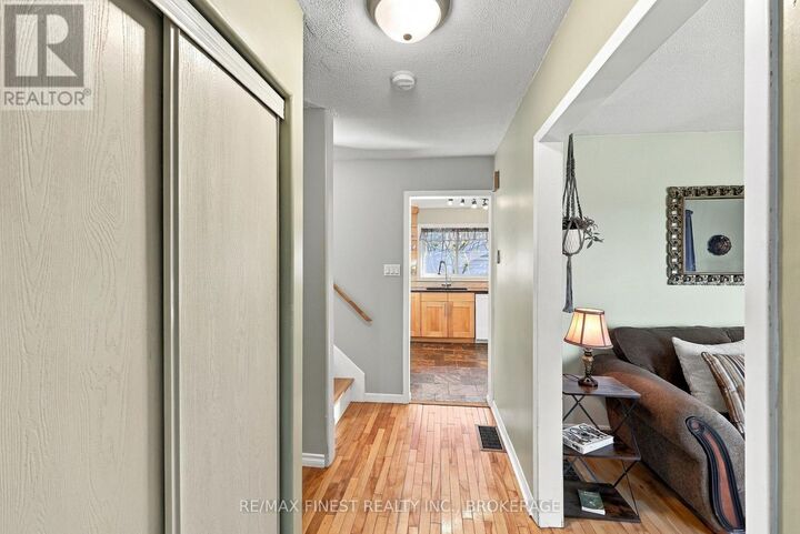 Property Photo:  6124 Bank Street  ON K0H 2W0 