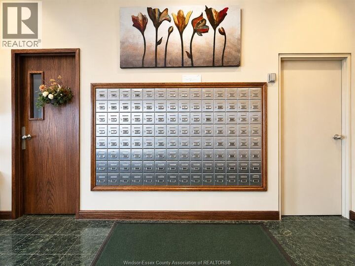 Property Photo:  515 Riverside Drive 507  ON N9A 7C3 