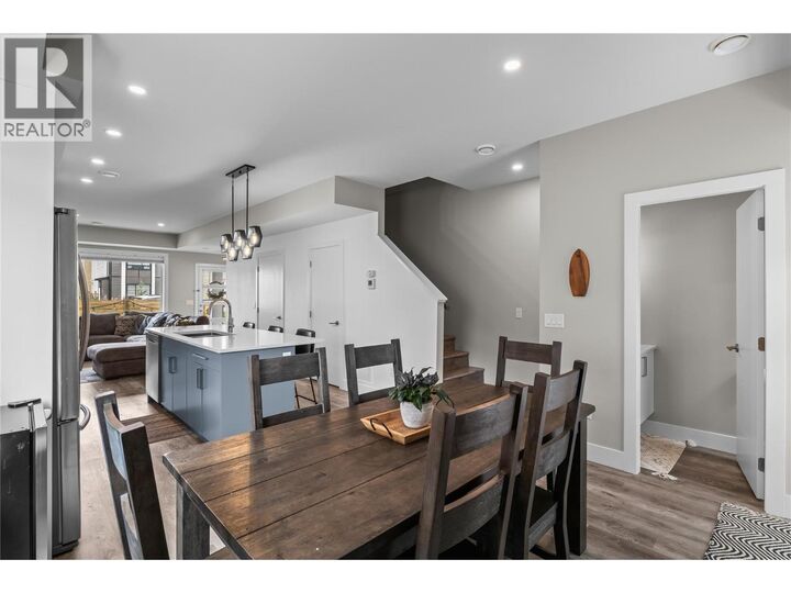 Property Photo: 771 Raymer Avenue 2 BC V1Y 4Z7