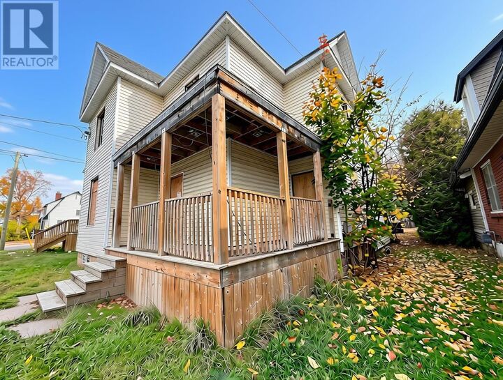 Property Photo:  292 Pim St  ON P6B 2T5 