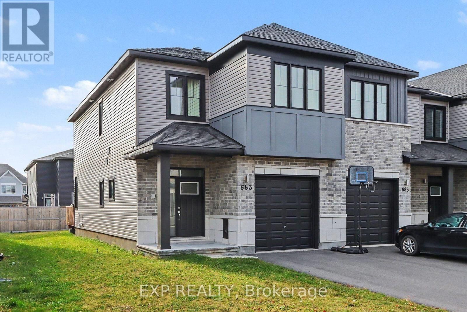 Property Photo: 683 Taliesin Crescent ON K2S 2W5
