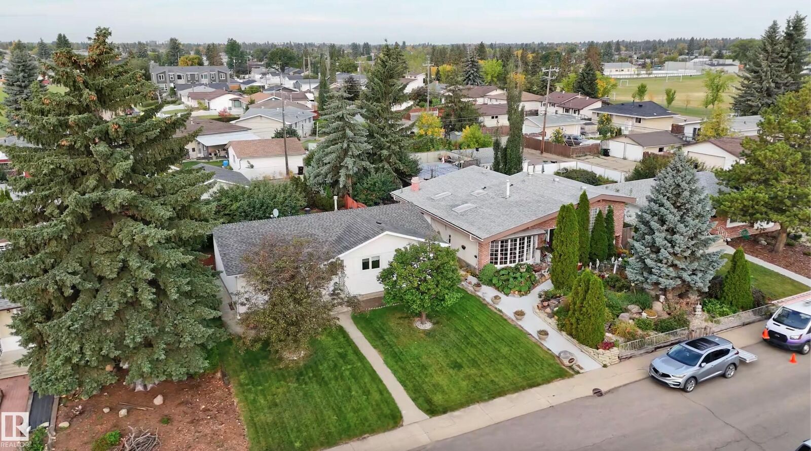 Property Photo: 13304 73 Street NW AB T5C 0T8