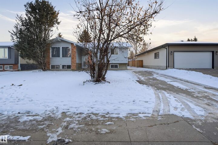 Property Photo:  3519 105B Street NW  AB T6J 2K9 
