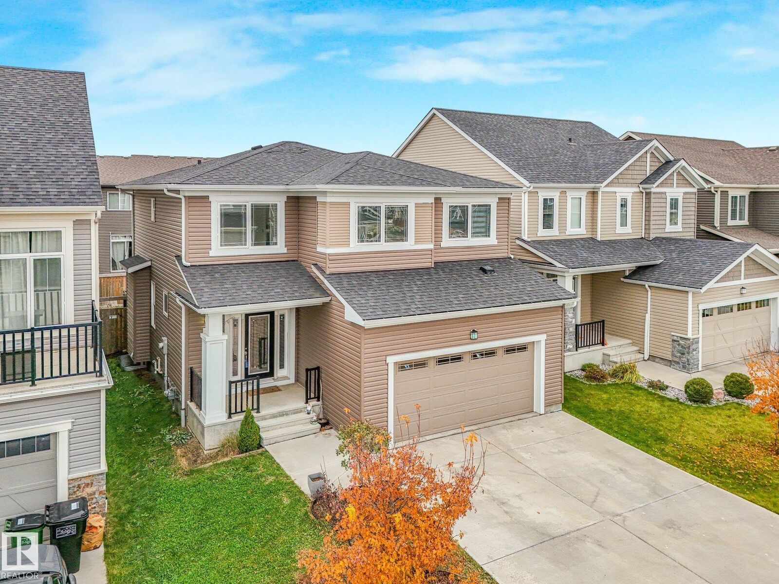 Property Photo:  1711 201 Street NW  AB T6M 0Y1 