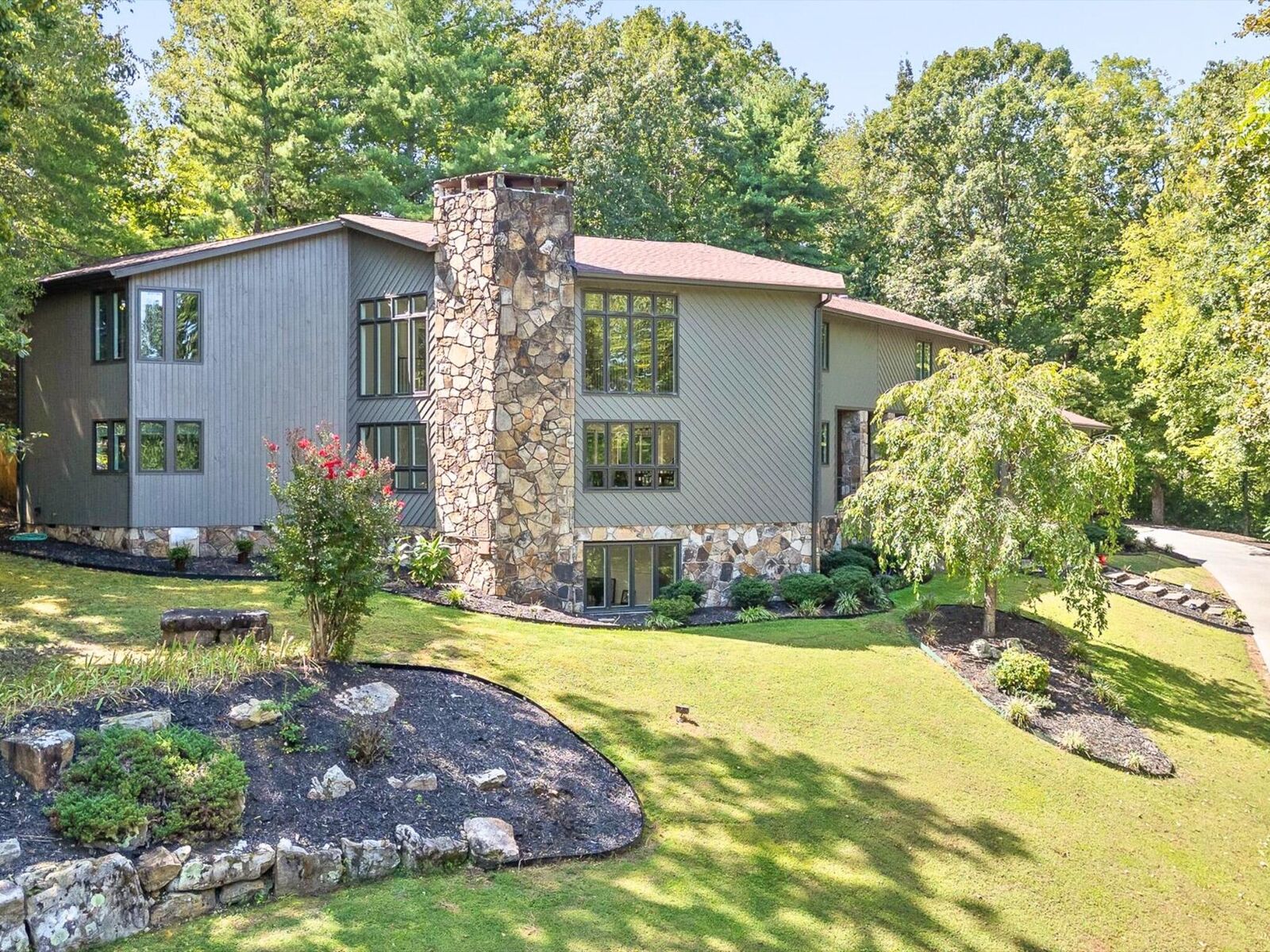 Property Photo:  1108 W River Hills Drive  TN 37415 
