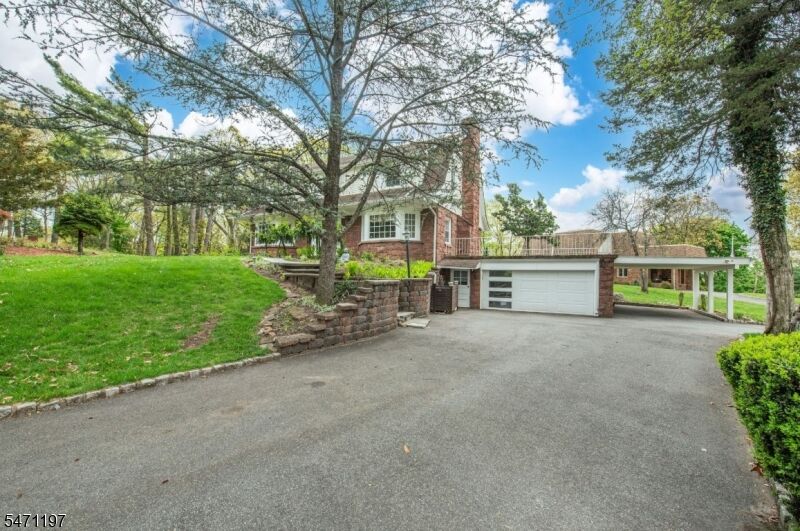 Property Photo:  839 Rifle Camp Rd  NJ 07424 