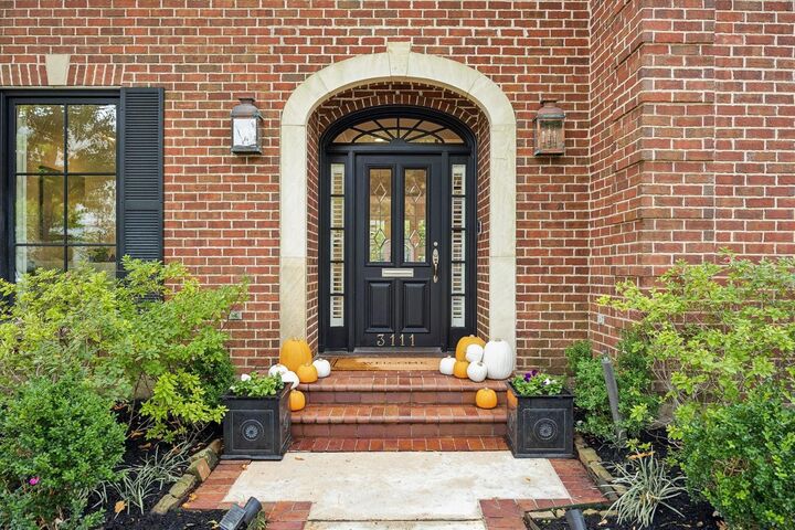 Property Photo:  3111 Carnegie Street  TX 77005 