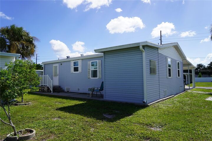 Property Photo: 720 Roma Road FL 34285