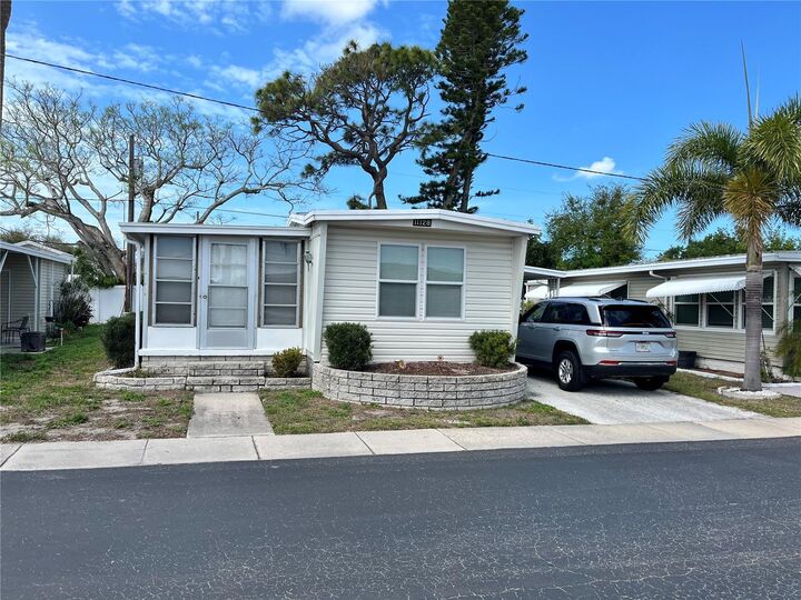 Property Photo: 11128 102nd Way 225 FL 33773