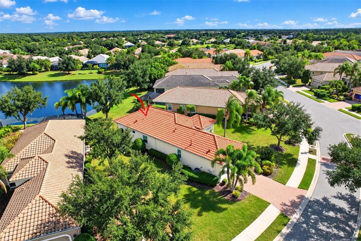 Property Photo:  7159 Westhill Court  FL 34202 