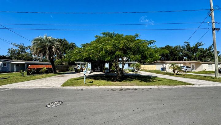 Property Photo:  5810 N Gomez Avenue  FL 33614 