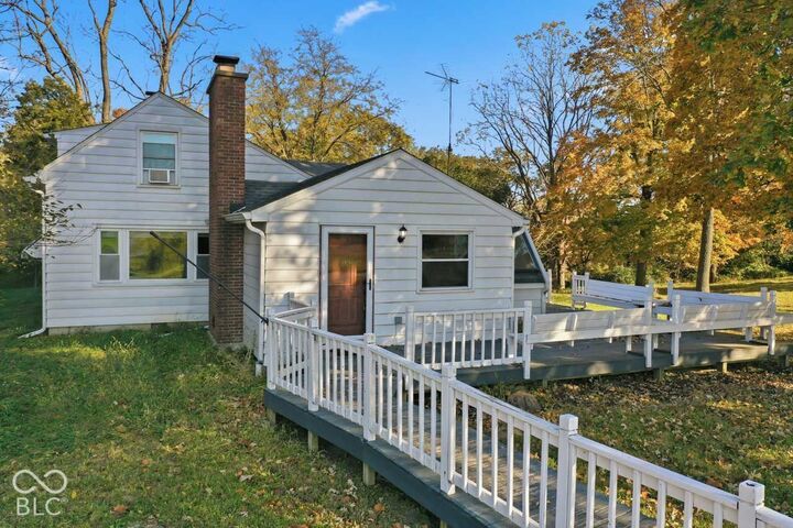 Property Photo:  18378 Southeastern Parkway  IN 46040 