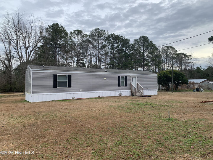 Property Photo:  207 Patrick Alan Lane  NC 28540 