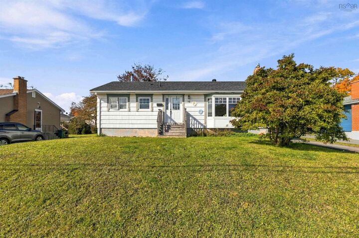 Property Photo: 16 Laurie Drive Drive NS B4E 1G2