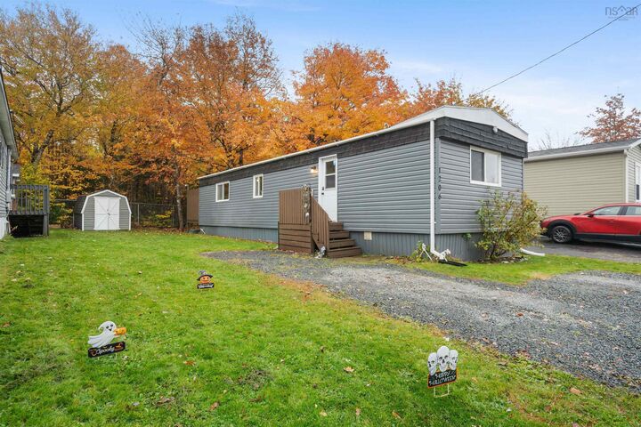 Property Photo: 1206 Susan Drive NS B4E 1P1