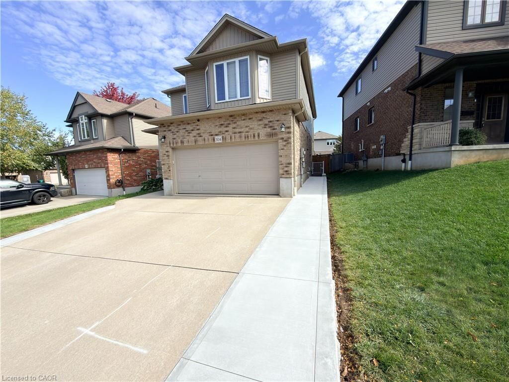 Property Photo:  304 Westpark Crescent  ON N2T 0A4 