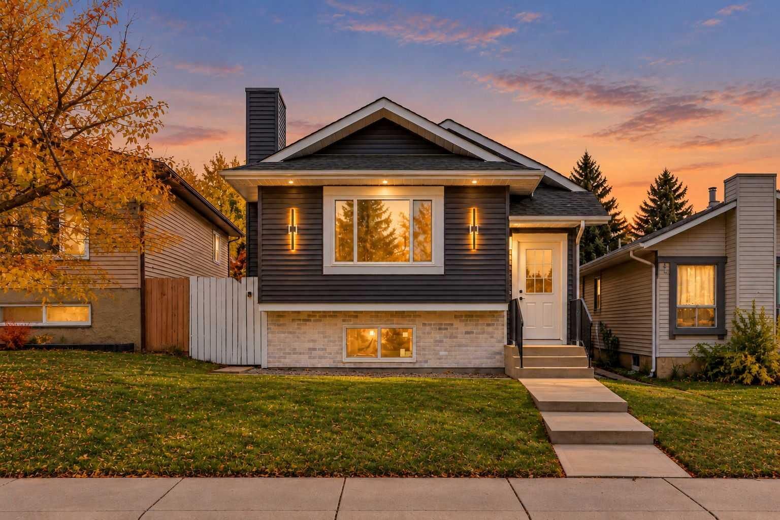 Property Photo: 28 Sandstone Hill NW AB T3K 2W7