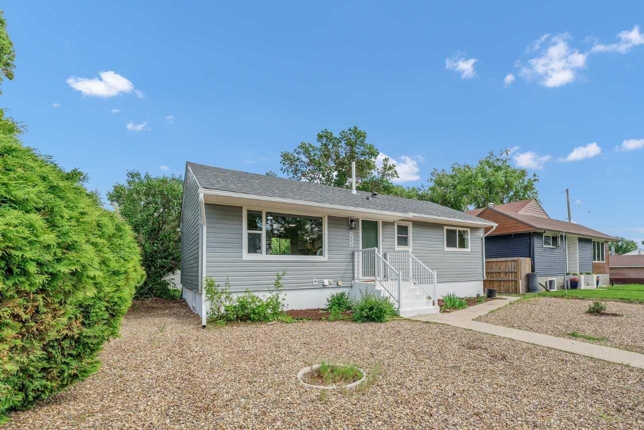 Property Photo: 1005 Bullivant Crescent SW AB T1A 5G7