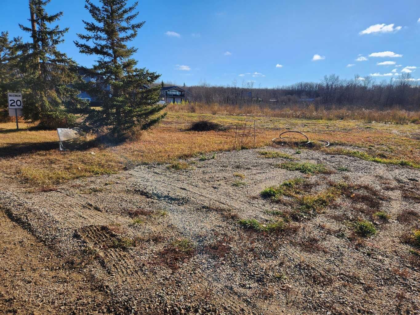 Property Photo:  604 Lakeshore Drive  SK S9V 2T0 