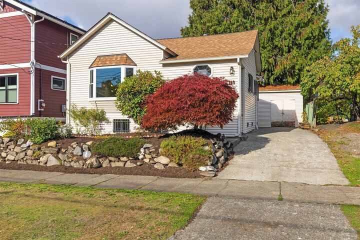Property Photo: 110 NE 60th Street WA 98115