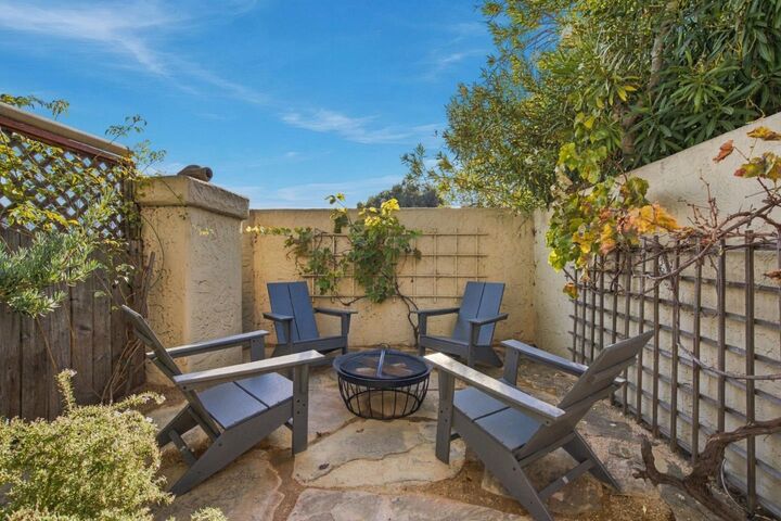 Property Photo:  10 Portofino Circle  CA 94065 