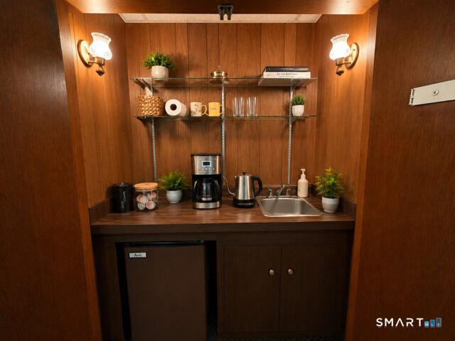 Property Photo: 43 Crescent Street 20 CT 06906