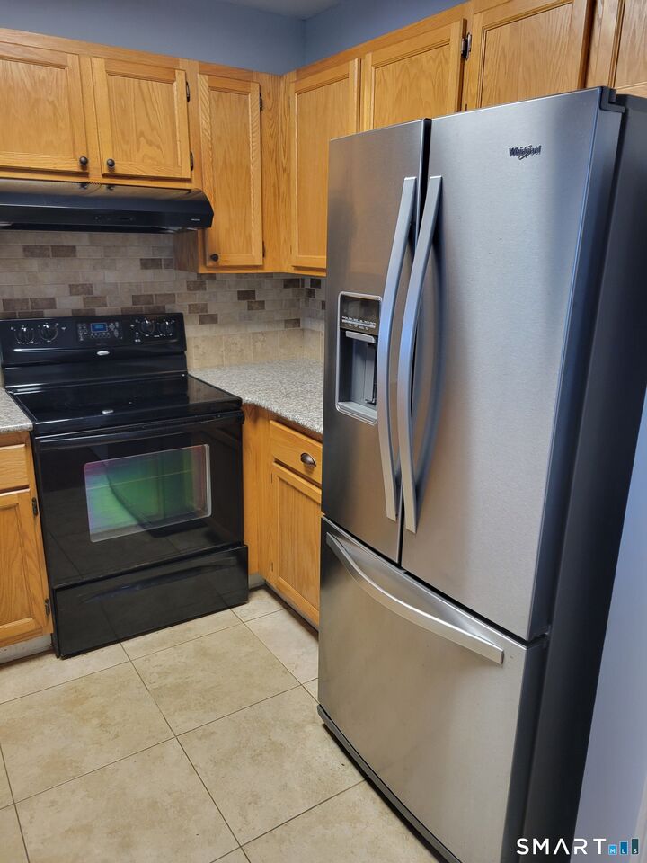 Property Photo:  173 Russo Avenue 701  CT 06513 