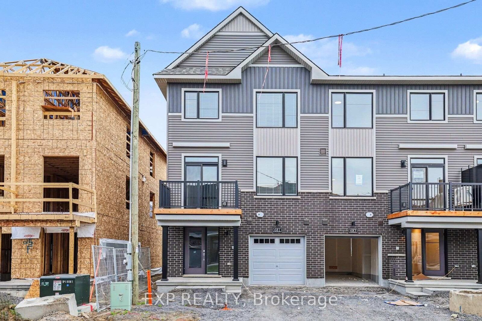 Property Photo:  681 Moonglade Crescent  ON K2J 7N2 