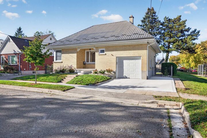 Property Photo: 636 Wallace Street ON N5Y 3R7