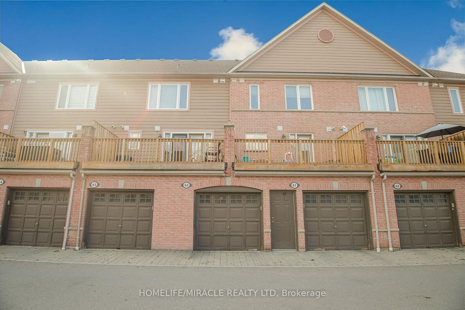 Property Photo: 3056 Eglinton Avenue W 62 ON L5M 8E4