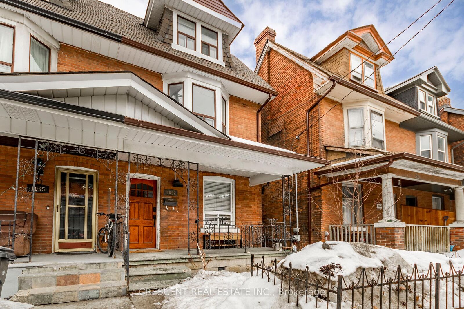 Property Photo:  1057 Davenport Road Lower  ON M6G 2C2 