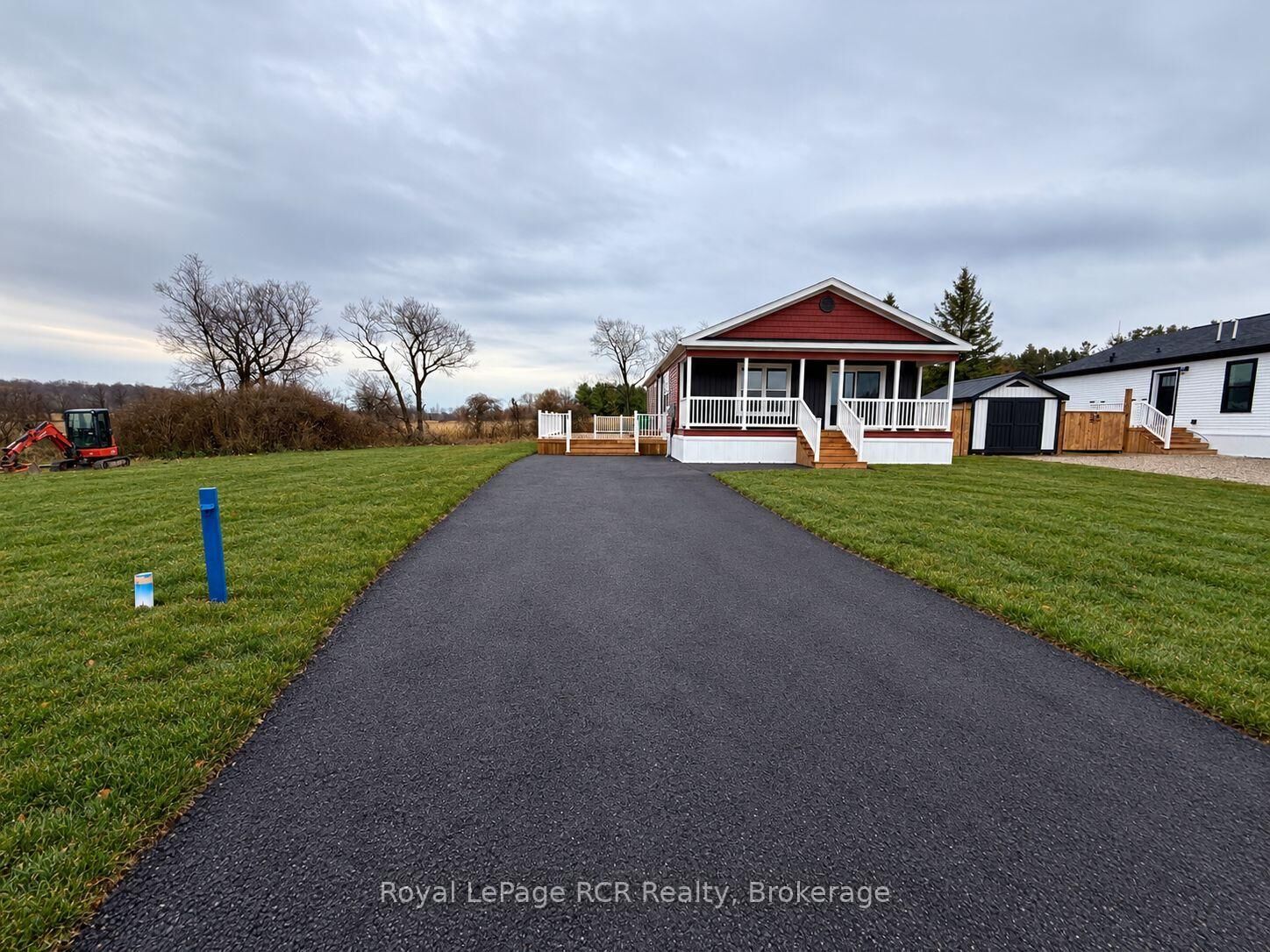 Property Photo: 214 Spruce Drive ON N4N 3B8
